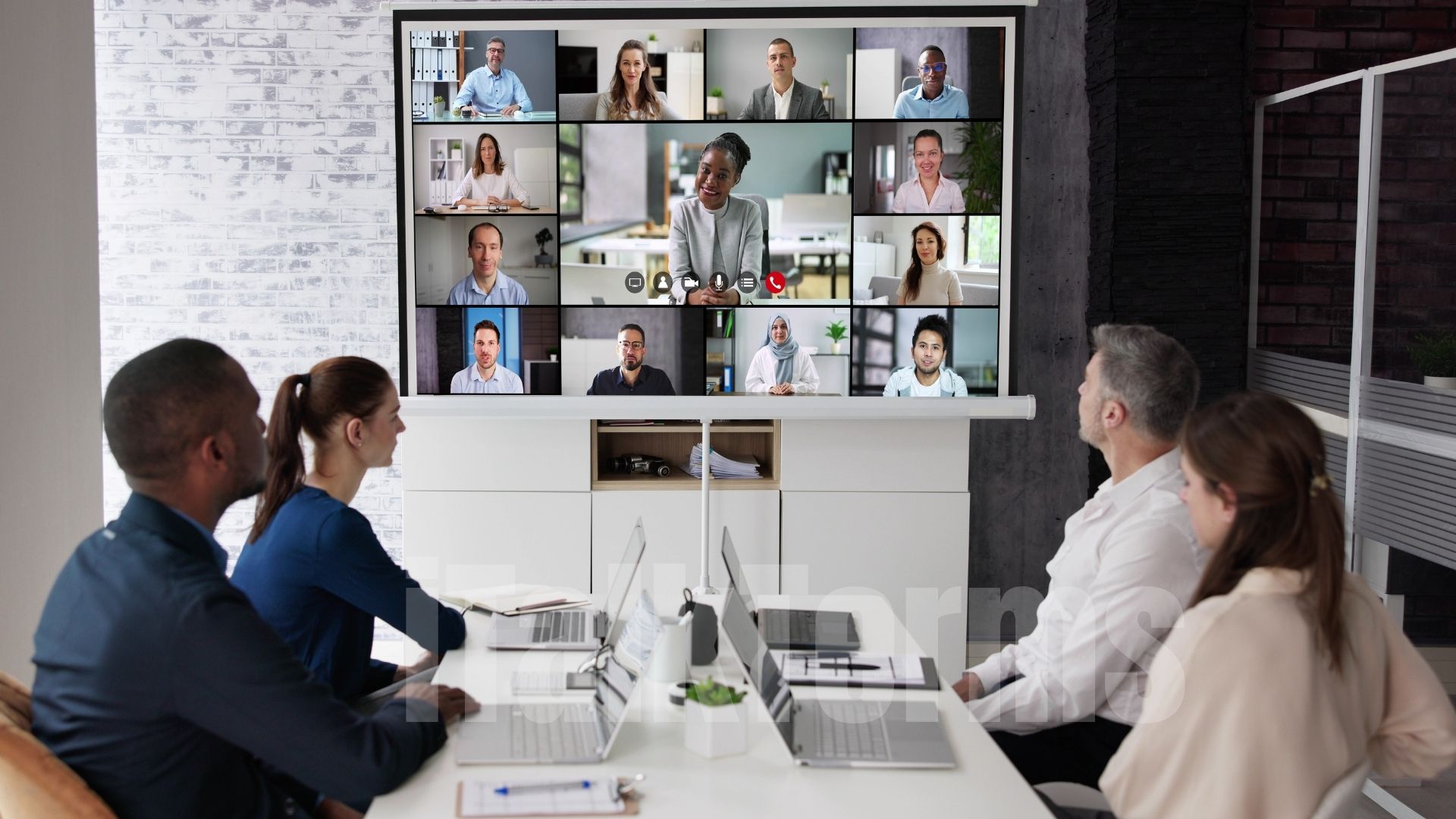 WELCOMING MEETING PARTICIPANTS AND GREETING